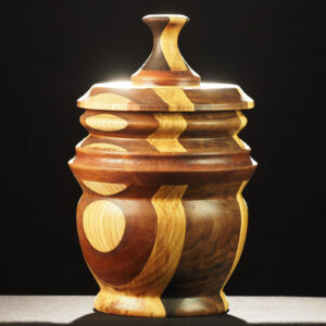 Biscottiera in legno artigianale di Davide Pirovano - Artigianato Consapevole